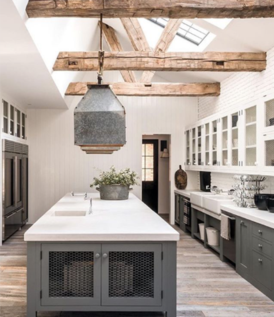 The 15 Most Beautiful Modern Farmhouse Kitchens on Pinterest ...