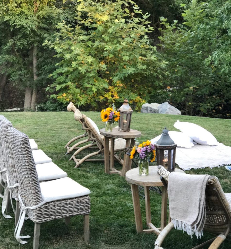 An Easy Backyard Movie Night Sanctuary Home Decor