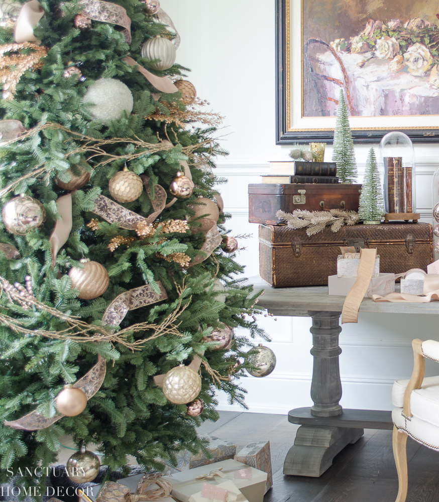 Elegant Christmas Decor in Blush, Rose Gold, and Copper