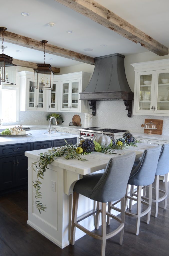 Farmhouse Kitchen Fall Decorating Ideas - Sanctuary Home Decor