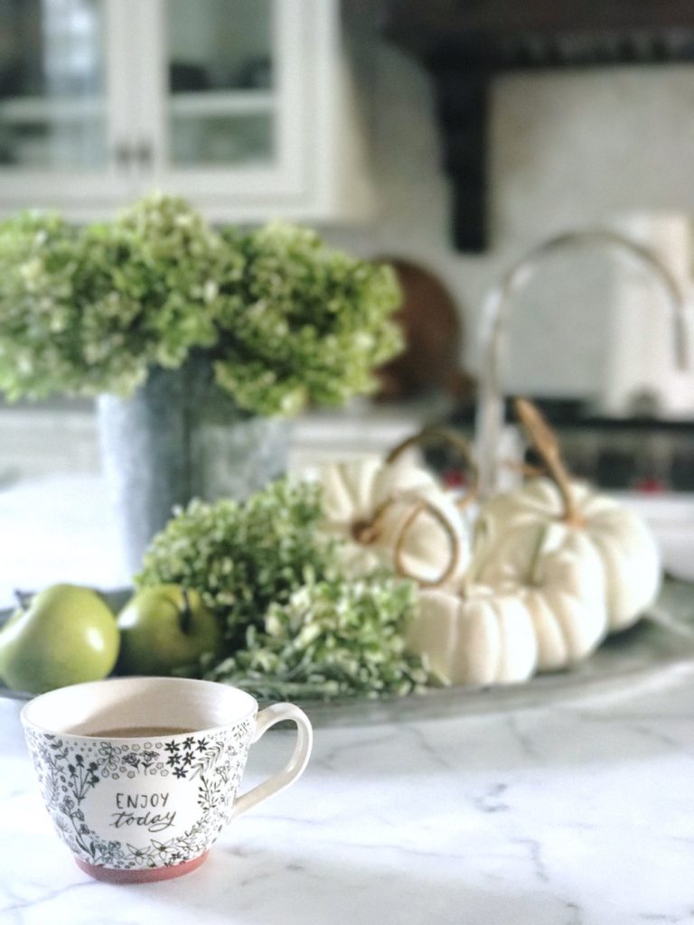 Farmhouse Kitchen Fall Decorating Ideas - Sanctuary Home Decor