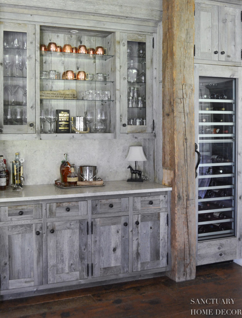 Old Fashioned Western Rustic Wood Bar