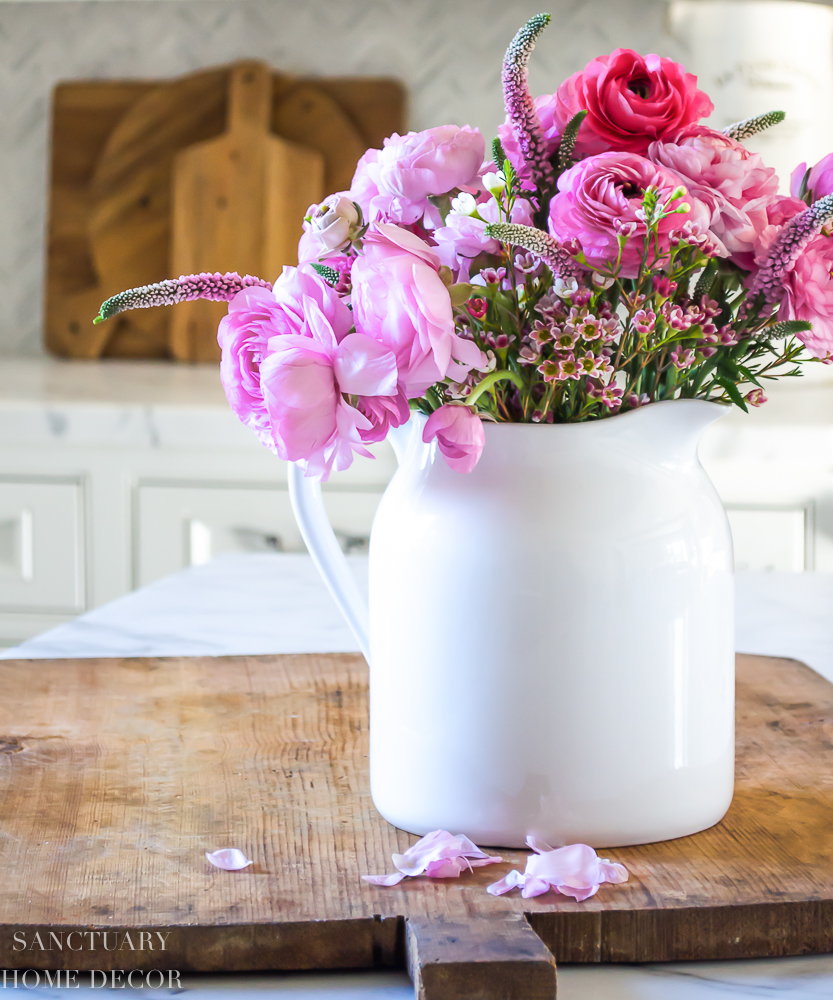 Where to Buy Vintage and Rustic Bread Boards