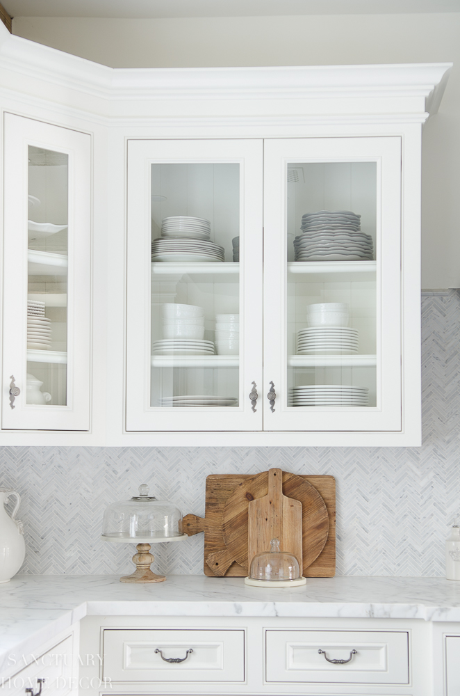 Tips & Ideas For How To Organize Glassware in your Kitchen Display Cabinet