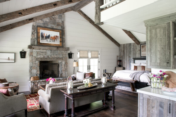 Tour Our Cozy Guest Cabin In The Woods - Sanctuary Home Decor
