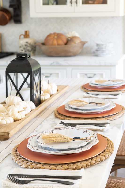 https://sanctuaryhomedecor.com/wp-content/uploads/2019/09/Budget-Fall-Harvest-Table-Setting-4.jpg