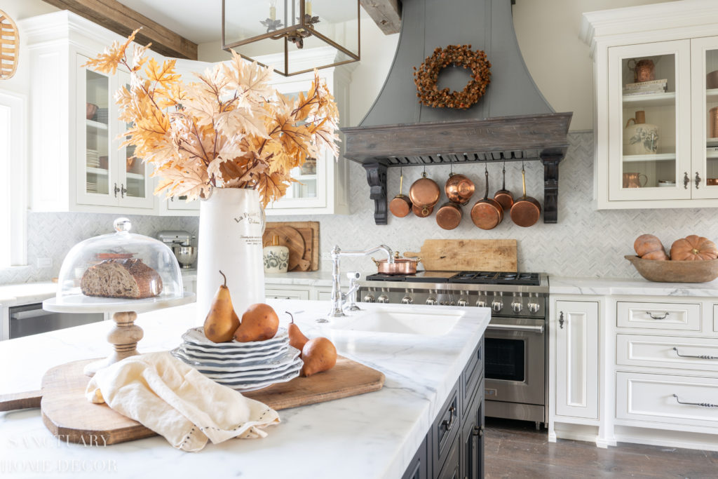 warm and cozy fall home tour-Kitchen center island- pendant lighting above center island-fall decor