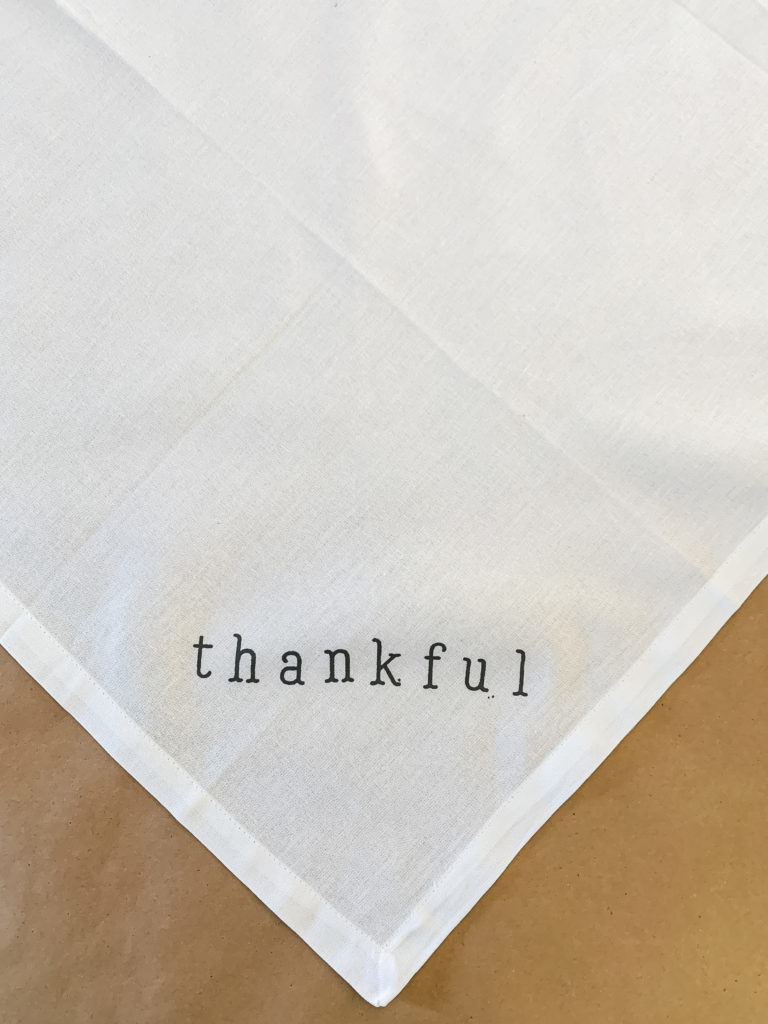 How to Stencil a Thanksgiving Napkin