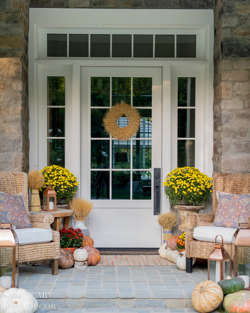 Fall front porch decorating