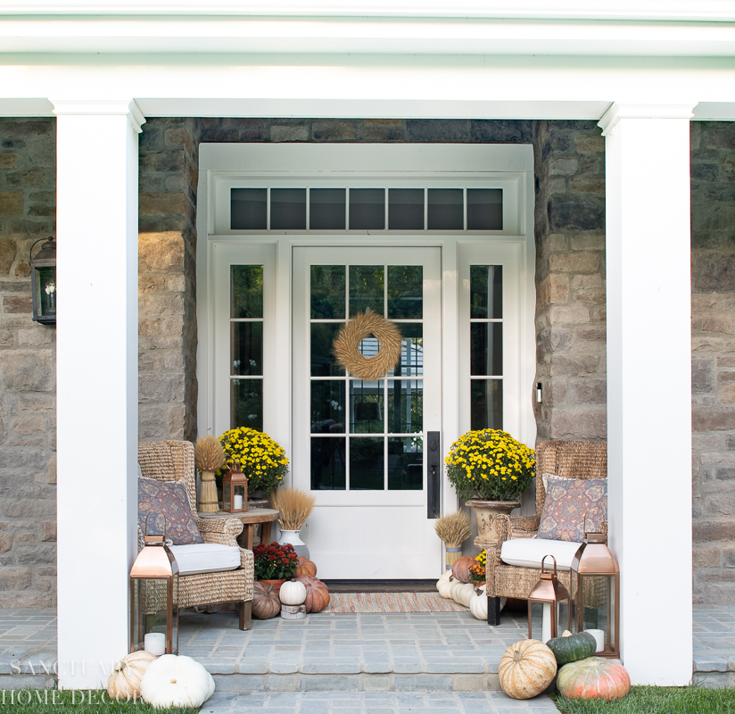 Fall front porch decorating