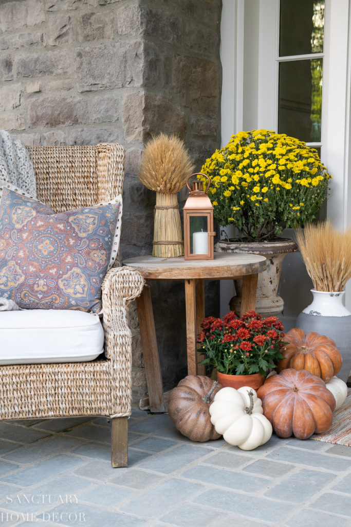 Fall front porch decorating