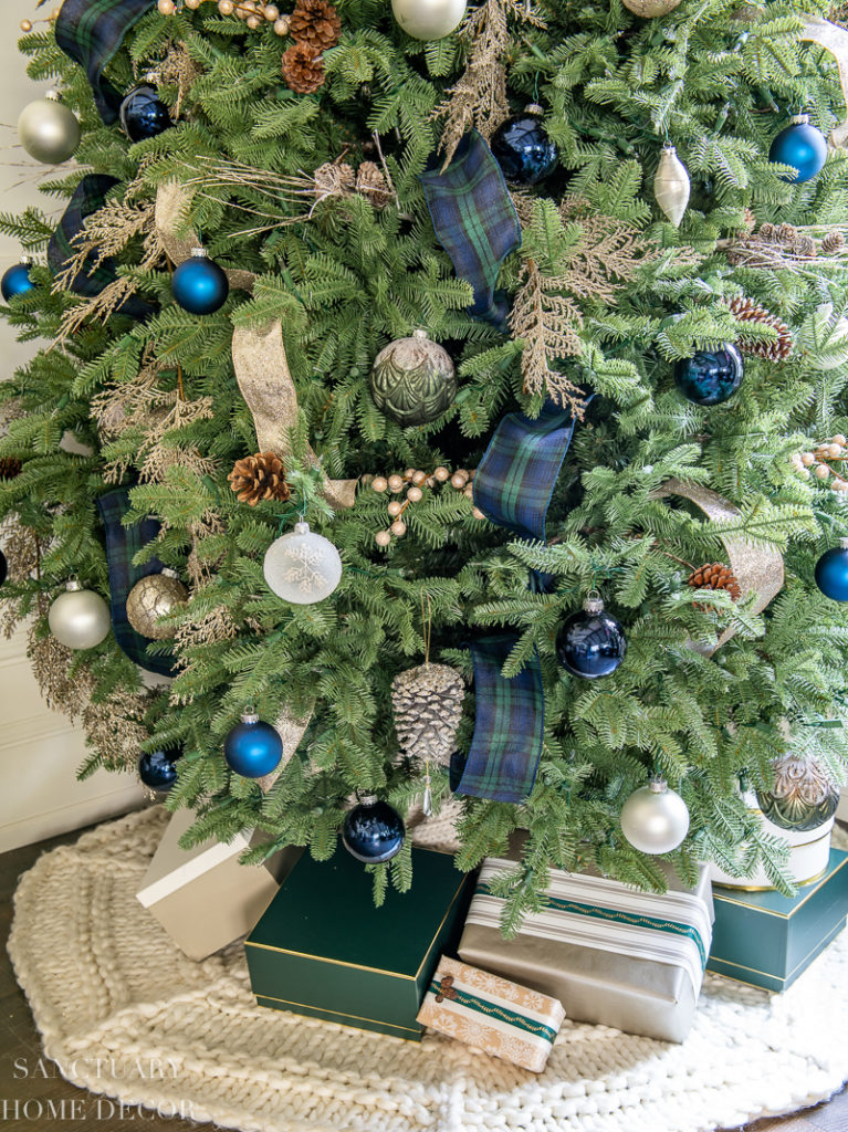 Cozy Plaid Christmas Decor in Green and Blue - Sanctuary Home Decor