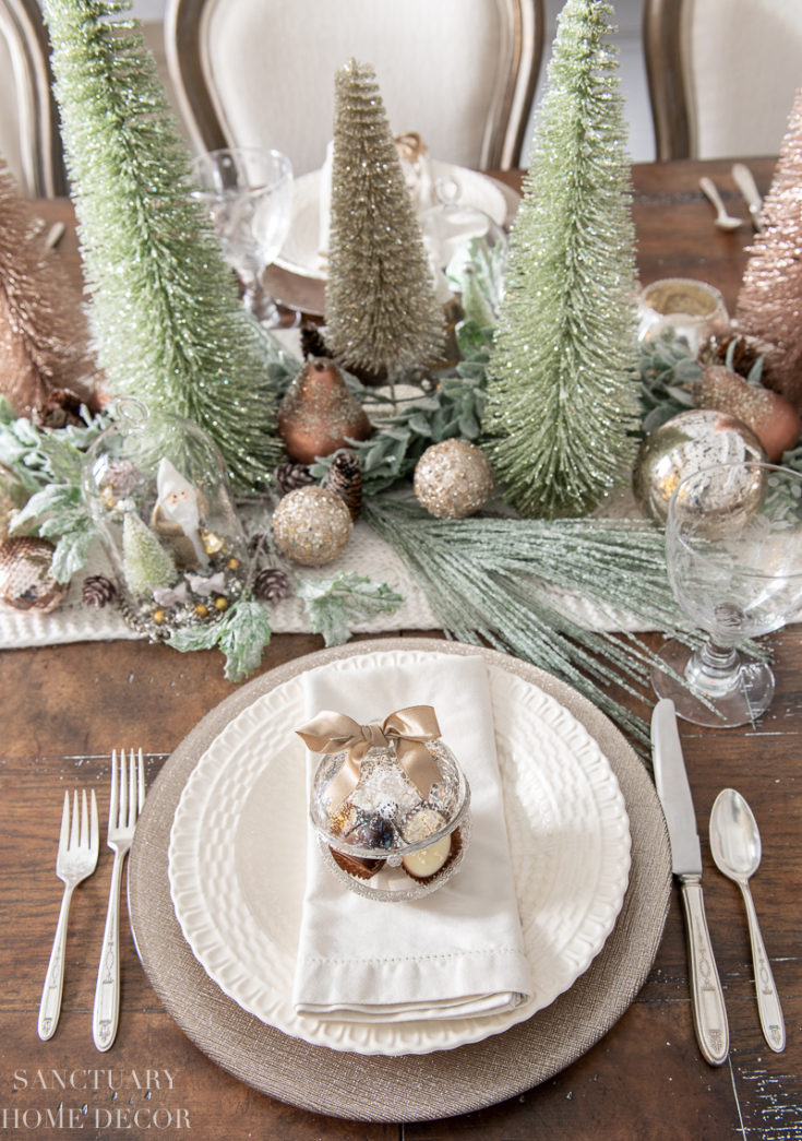 Vintage Christmas Table Setting - Sanctuary Home Decor