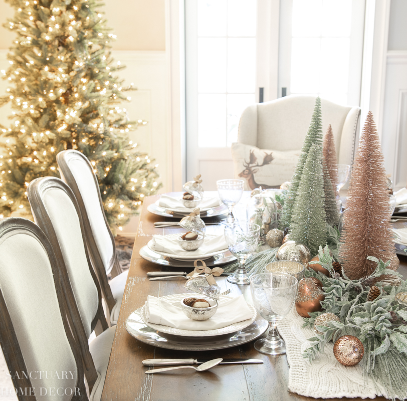 Vintage Christmas Table Setting - Sanctuary Home Decor