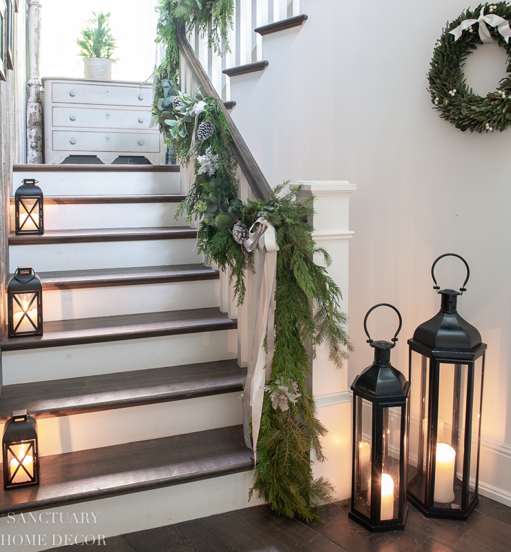 Staircase decor online ideas