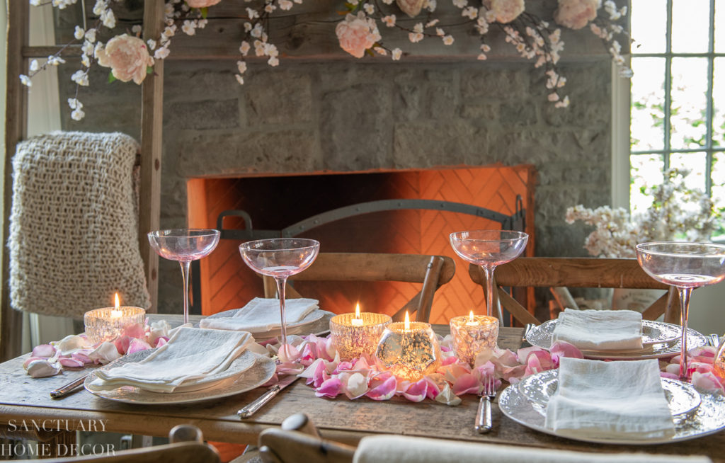 A Quick and Easy Way to Decorate a Table for Valentine's Day - An