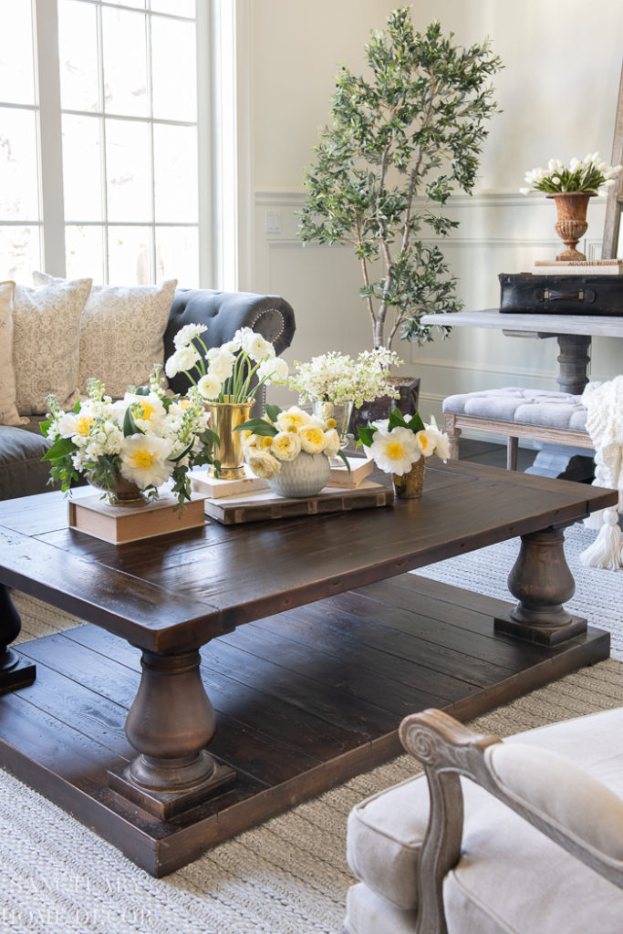 dining room table flower arrangements