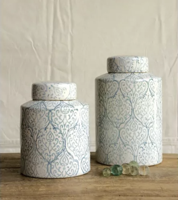 blue ginger jars