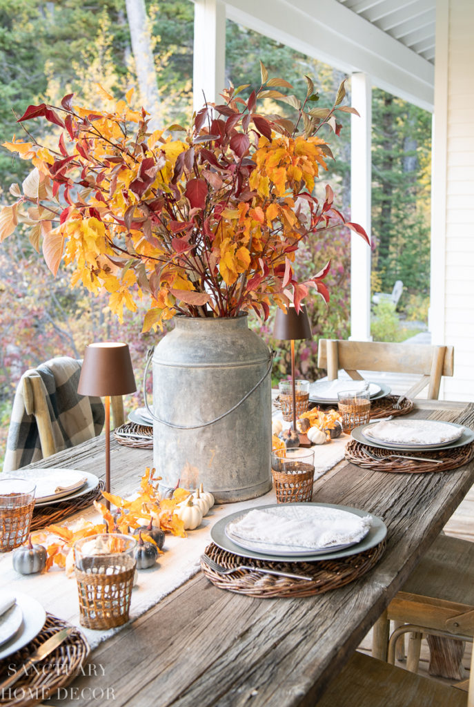 https://sanctuaryhomedecor.com/wp-content/uploads/2020/10/Fall_Table_Decorating_Ideas-11-687x1024.jpg