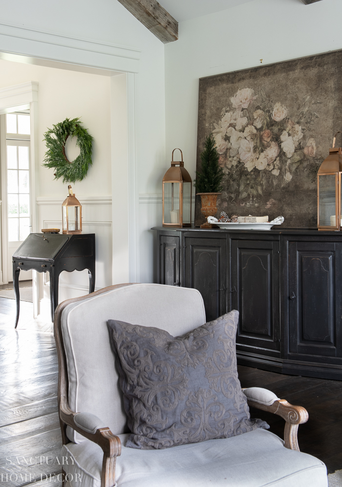 How to Decorate with Faux Flowers and Greenery in Winter