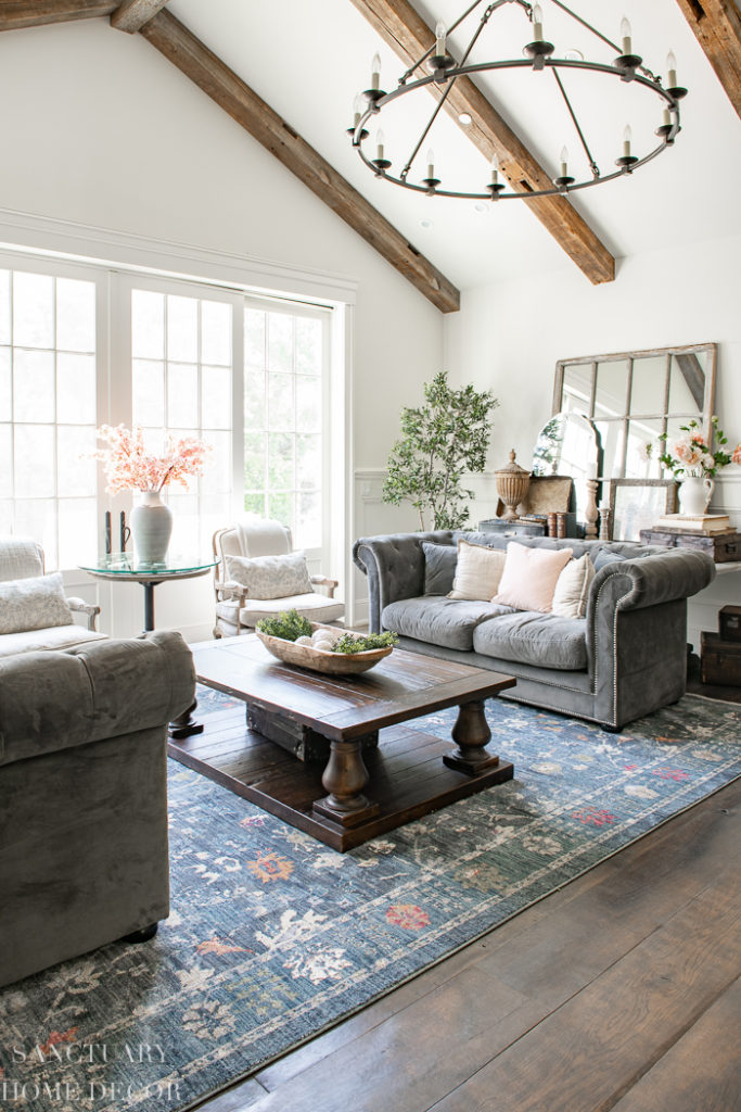 Picking Between a Neutral & Colorful Living Room Rug